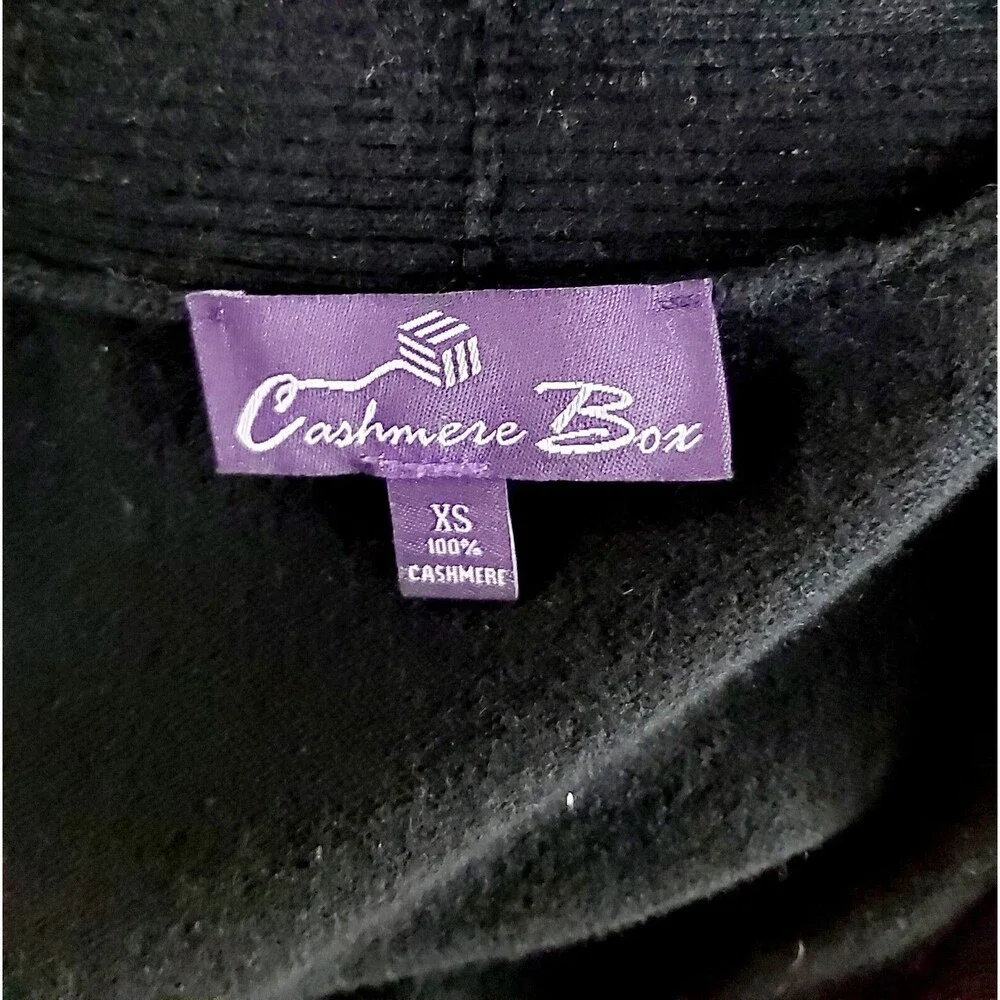 100% Cashmere Sweater Cardigan by Cashmere Box size XS Black Classic